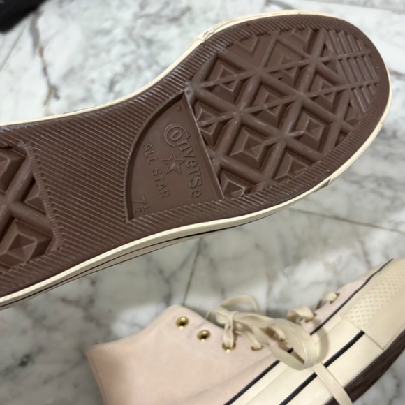 NEW Converse Chuck Taylor All Star Lift Platform high-top sneakers Suede - 9.5 - Picture 6 of 7